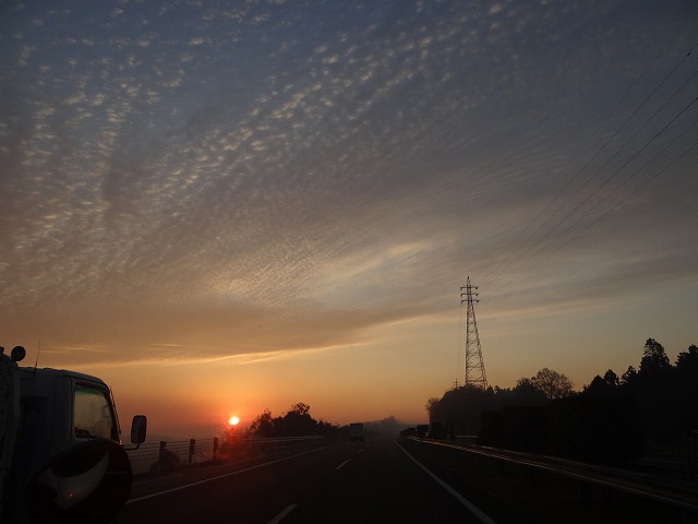 今日の外壁塗装工事。