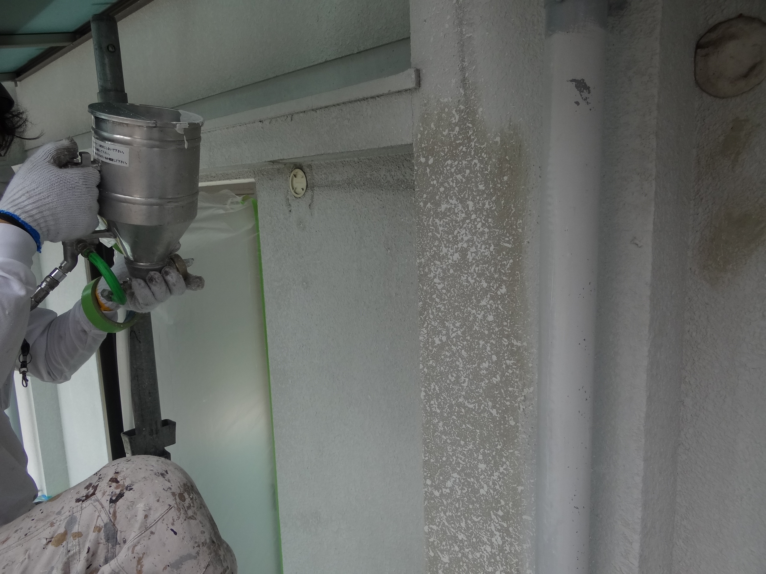 躯体補修後のパターン吹き。