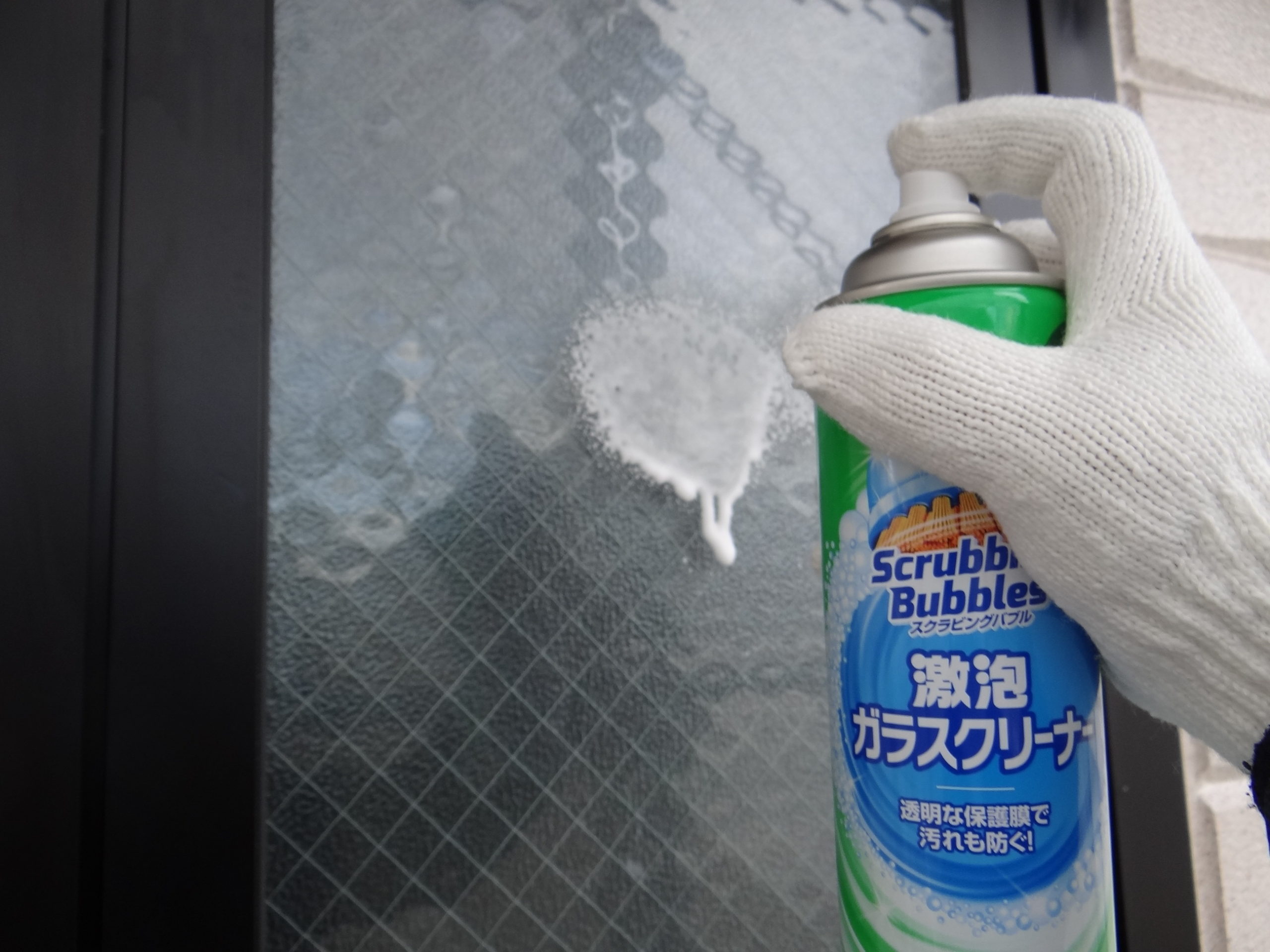 仮設足場の解体。