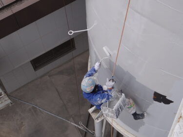 プラントの鉄部塗装工事完了。