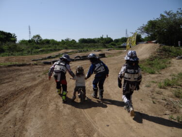 走行は昼まで。