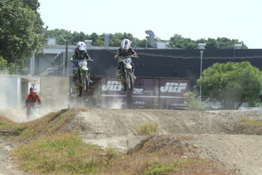 暑い日の練習。